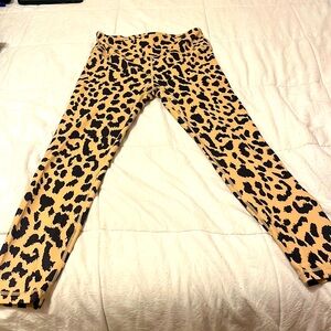 Allfenix size med. Cheetah print